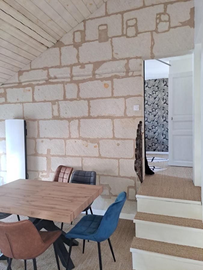 Atypique Saumur 80 M2 Joli Appartement 2 A 7 Pers Familial Renove Entier 3 Chambres Hyper Centre المظهر الخارجي الصورة
