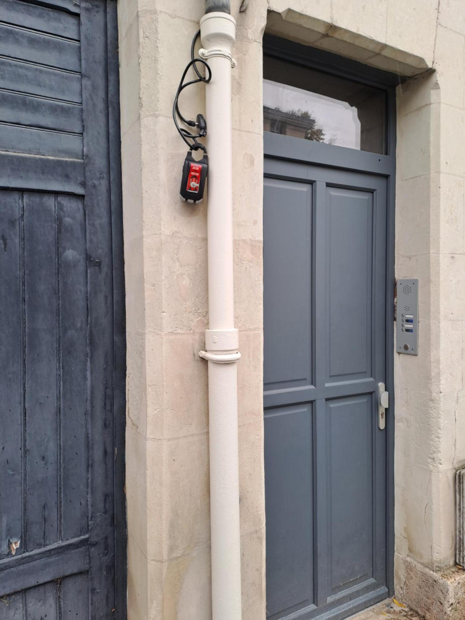 Atypique Saumur 80 M2 Joli Appartement 2 A 7 Pers Familial Renove Entier 3 Chambres Hyper Centre المظهر الخارجي الصورة